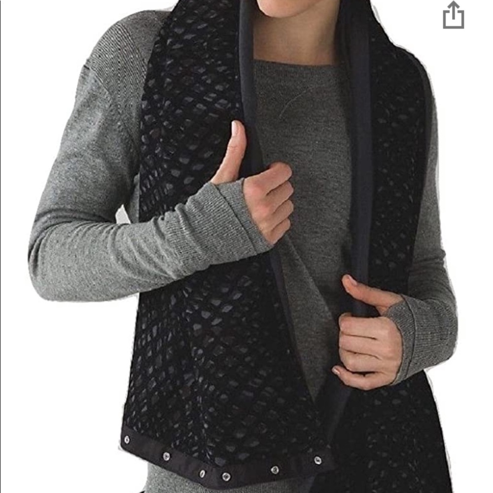 Lululemon Vinyasa Scarf Fleece Dark Slate Black